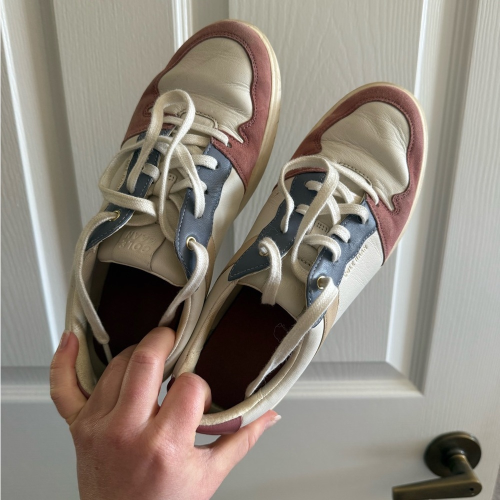 Cole Haan cream/beige, red and blue suede accented casual sneakers size 6